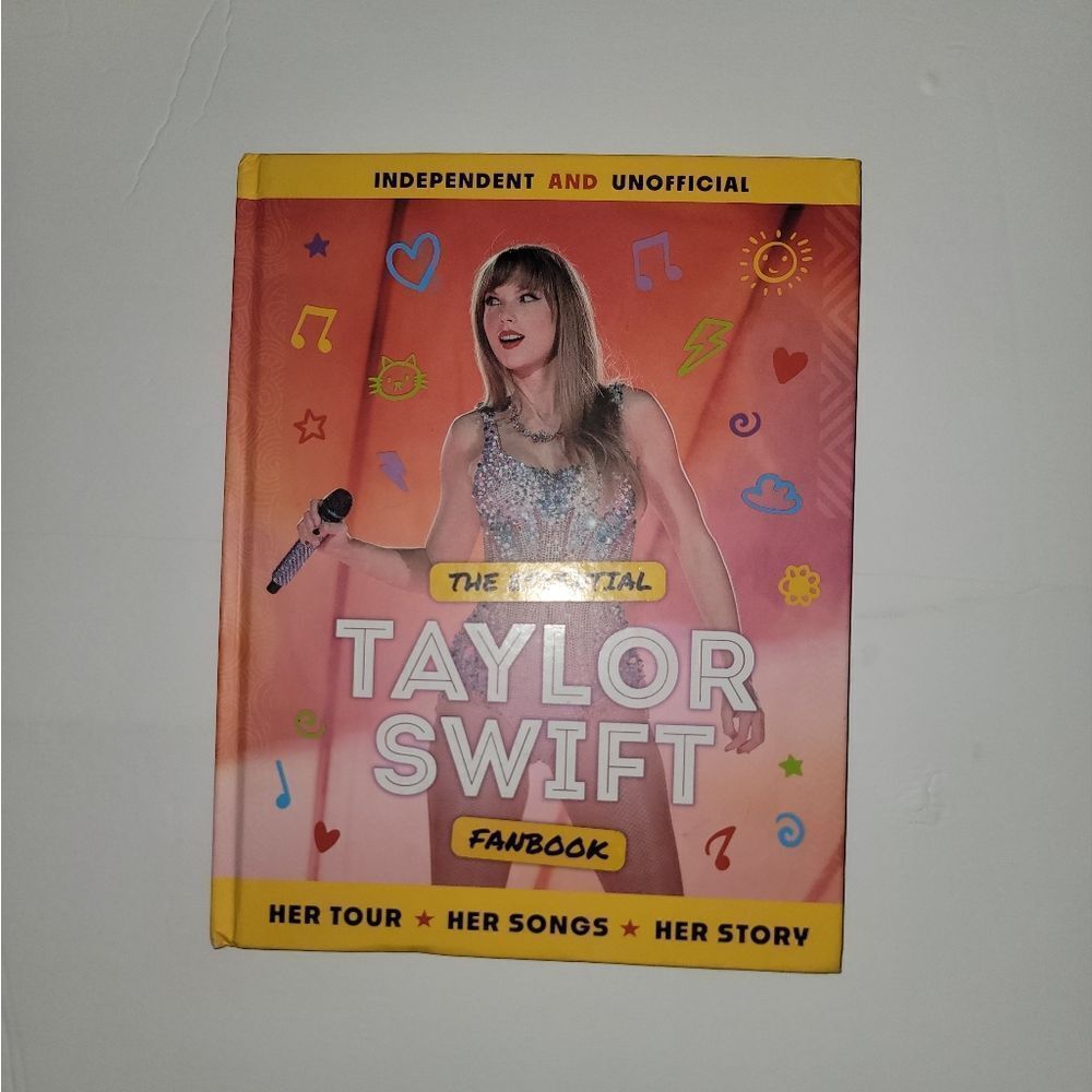 🆕️📕The Essential Taylor Swift Fan Book
